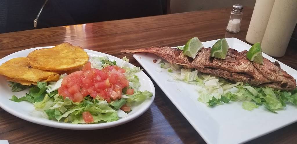 La Granja Parrilla & Seafood | restaurant | 2885 NW 36st, Miami, FL 33142, USA | 7865589933 OR +1 786-558-9933