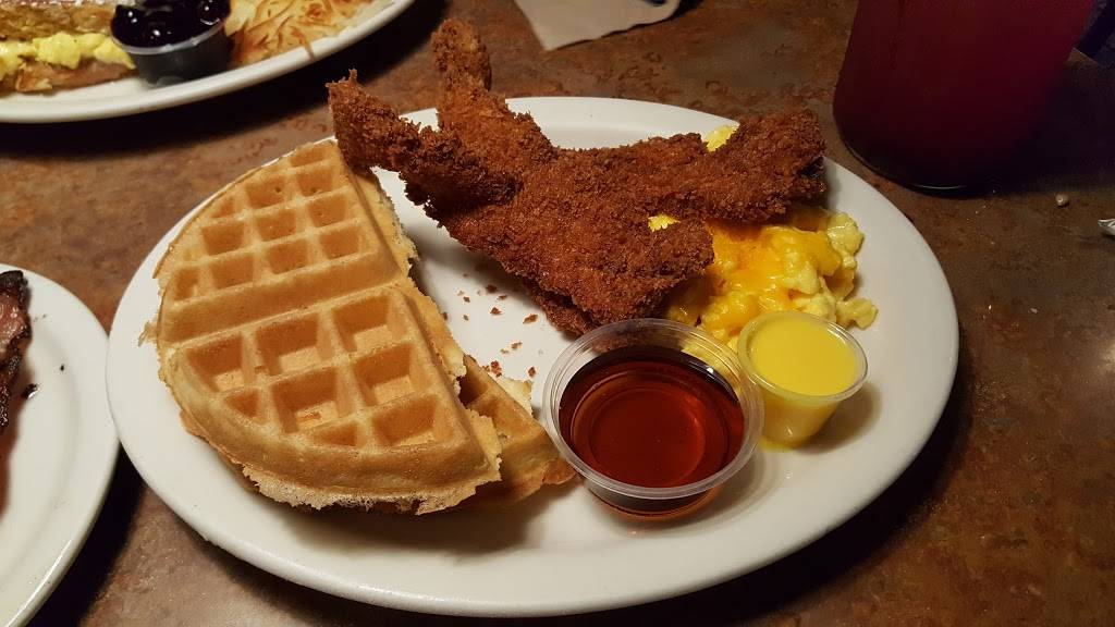 Huckleberrys | restaurant | 222 E Bullard Ave, Fresno, CA 93710, USA | 5594409045 OR +1 559-440-9045