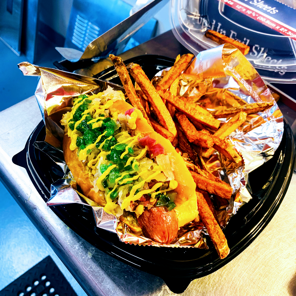 HOOT DOGS | restaurant | 150 Bartlett Plaza, Bartlett, IL 60103, USA | 8554668364 OR +1 855-466-8364