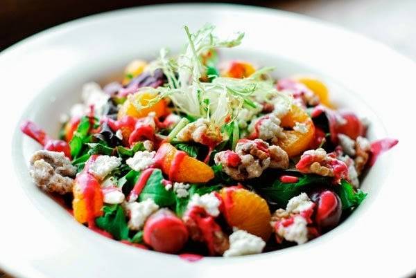 Pizzazz on the Circle | restaurant | 20680 John Carroll Blvd, Cleveland, OH 44118, USA | 2163217272 OR +1 216-321-7272