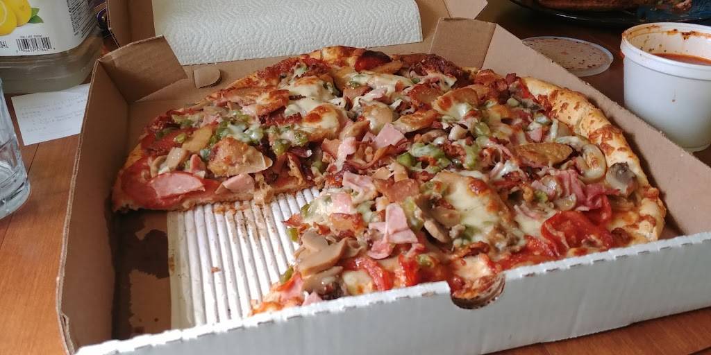 Tonys Famous Italian Restaurant | restaurant | 735 Wonderland Rd N, London, ON N6H 4L1, Canada | 5194741900 OR +1 519-474-1900