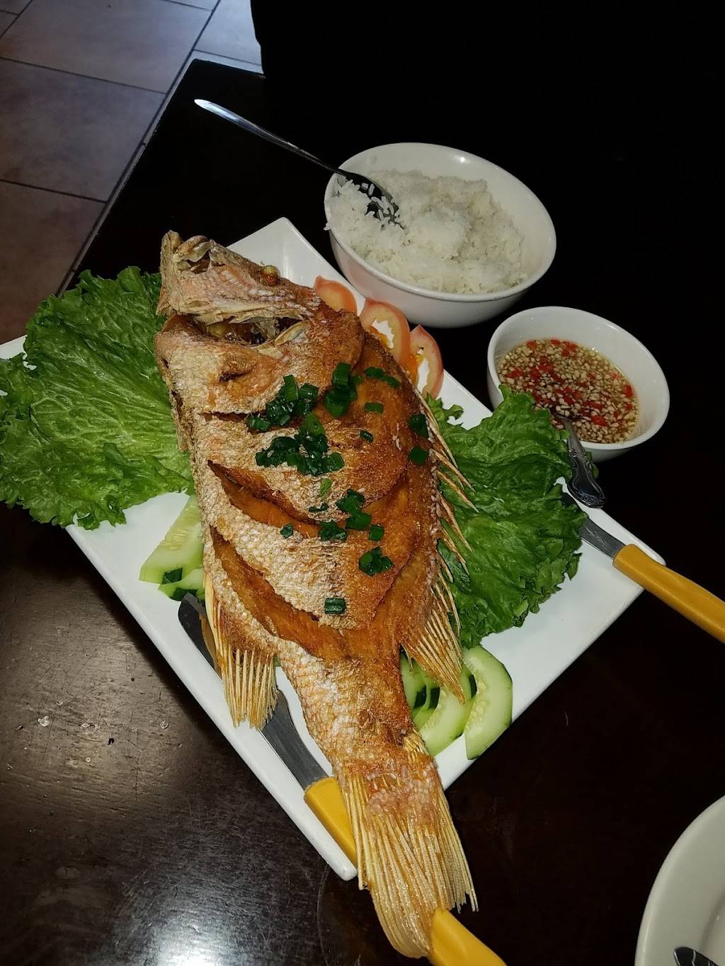 Pho Viet | restaurant | 4941 N Broadway, Chicago, IL 60640, USA | 7737691284 OR +1 773-769-1284