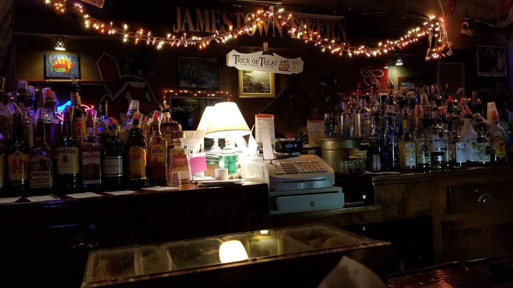Jamestown Tavern | restaurant | 902 W Main St, Lakeside Marblehead, OH 43440, USA | 4197985615 OR +1 419-798-5615