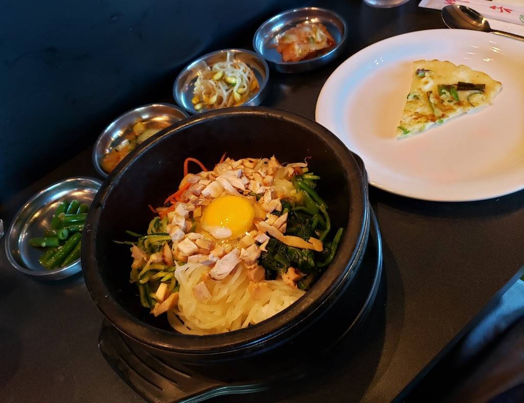 Happy Bibimbap House 2 | restaurant | 4204 NE Halsey St, Portland, OR 97213, USA | 9712717065 OR +1 971-271-7065