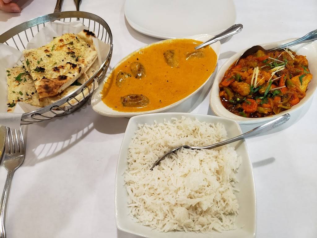 saffron | restaurant | 29200 Orchard Lake Rd, Farmington Hills, MI 48334, USA | 2486262982 OR +1 248-626-2982