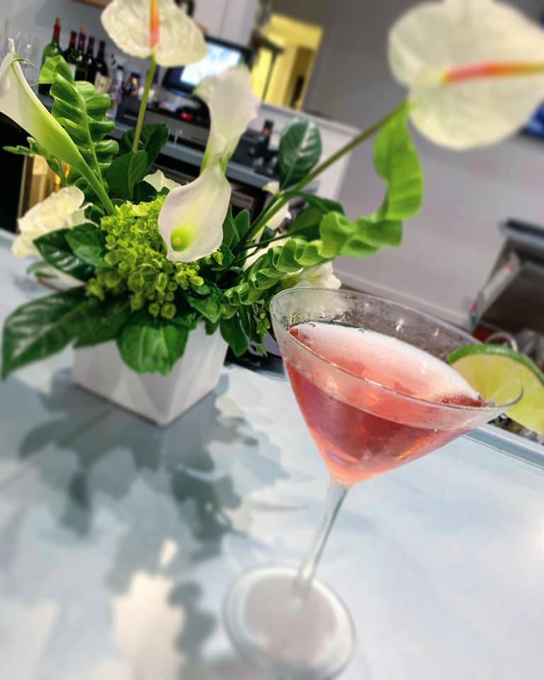 Belles Bar & Grill | restaurant | 116 Lakeshore Dr, North Palm Beach, FL 33408, USA | 5616262280 OR +1 561-626-2280