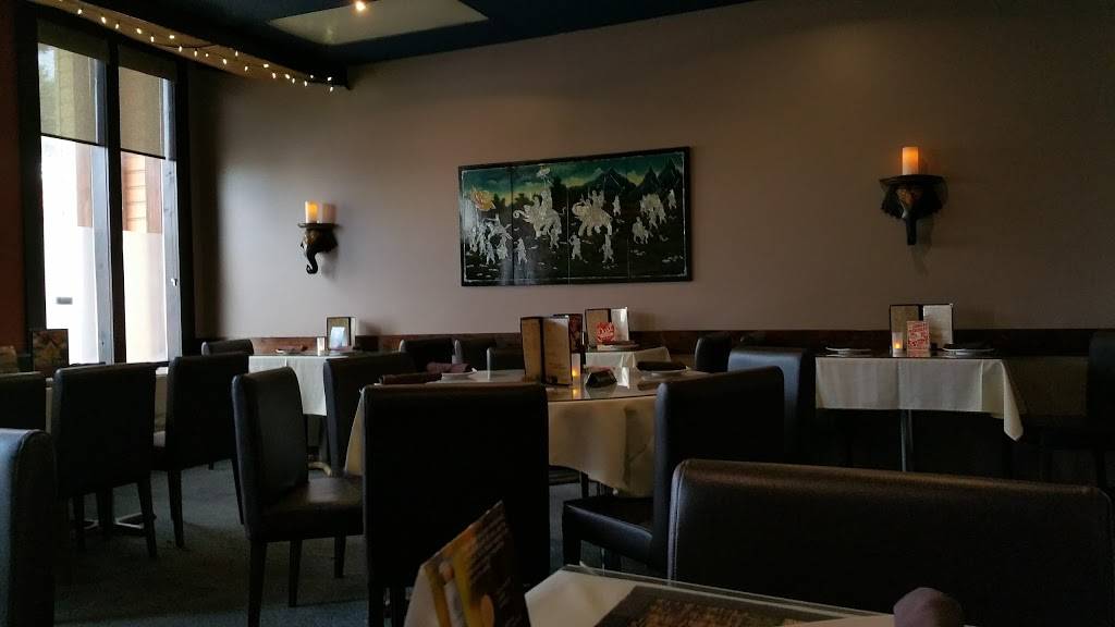 Spicy Thai Restaurant | restaurant | 208 Church St, St. Catharines, ON L2R 3E9, Canada | 9056878424 OR +1 905-687-8424