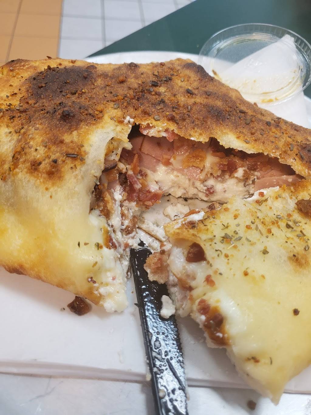 Michaelangelos Pizza | restaurant | 228 Eastwood Rd #4-a, Wilmington, NC 28403, USA | 9107903163 OR +1 910-790-3163