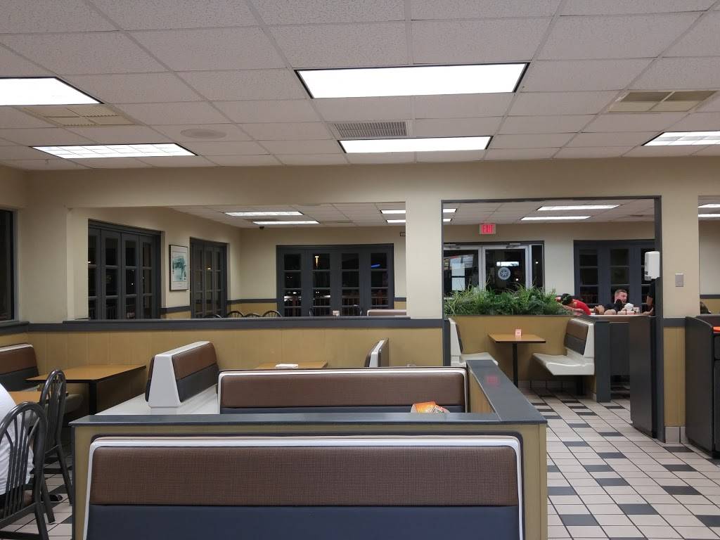 Whataburger | restaurant | 1198 N Yarbrough Dr, El Paso, TX 79925, USA | 9155908866 OR +1 915-590-8866
