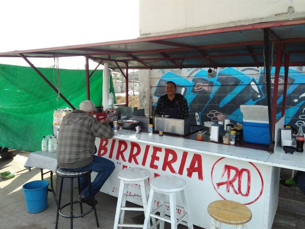 Birria El Aro | restaurant | Mauricio Loaiza Picos, Amp Lucio Blanco, 22710 Rosarito, B.C., Mexico | 016611115266 OR +52 661 111 5266