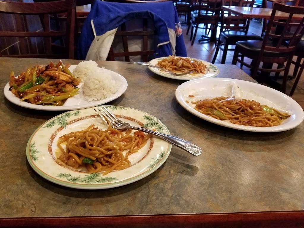 Chopsticks | restaurant | 135 Spring St, Herndon, VA 20170, USA | 7036689454 OR +1 703-668-9454