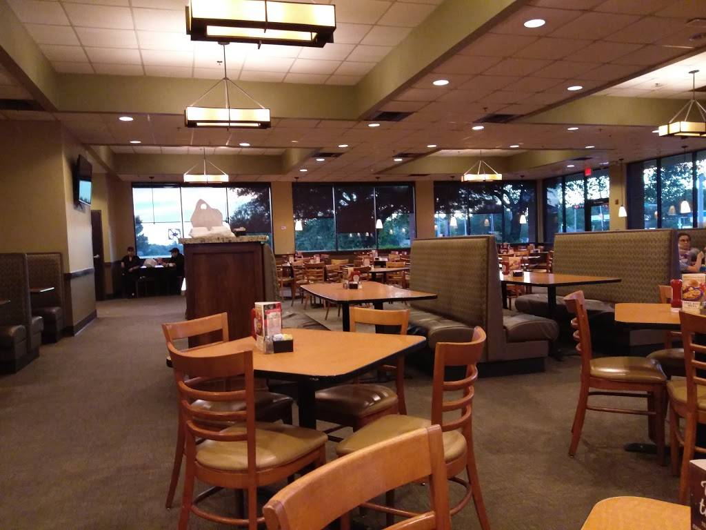 Lubys | restaurant | 5040 W Park Blvd, Plano, TX 75093, USA | 9727328472 OR +1 972-732-8472