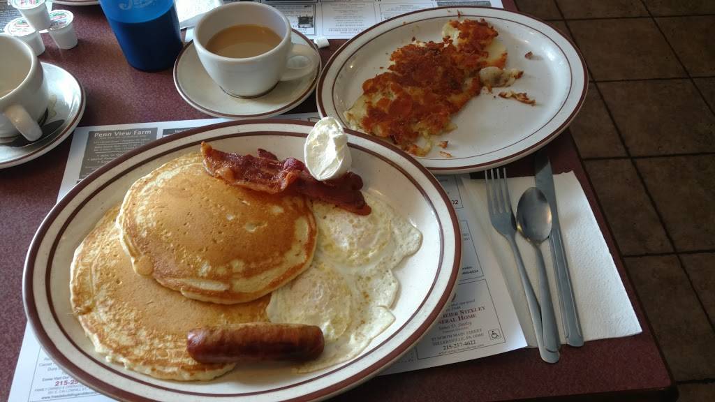 Royann Diner | restaurant | 1318 Old Bethlehem Pike, Sellersville, PA 18960, USA | 2152574089 OR +1 215-257-4089