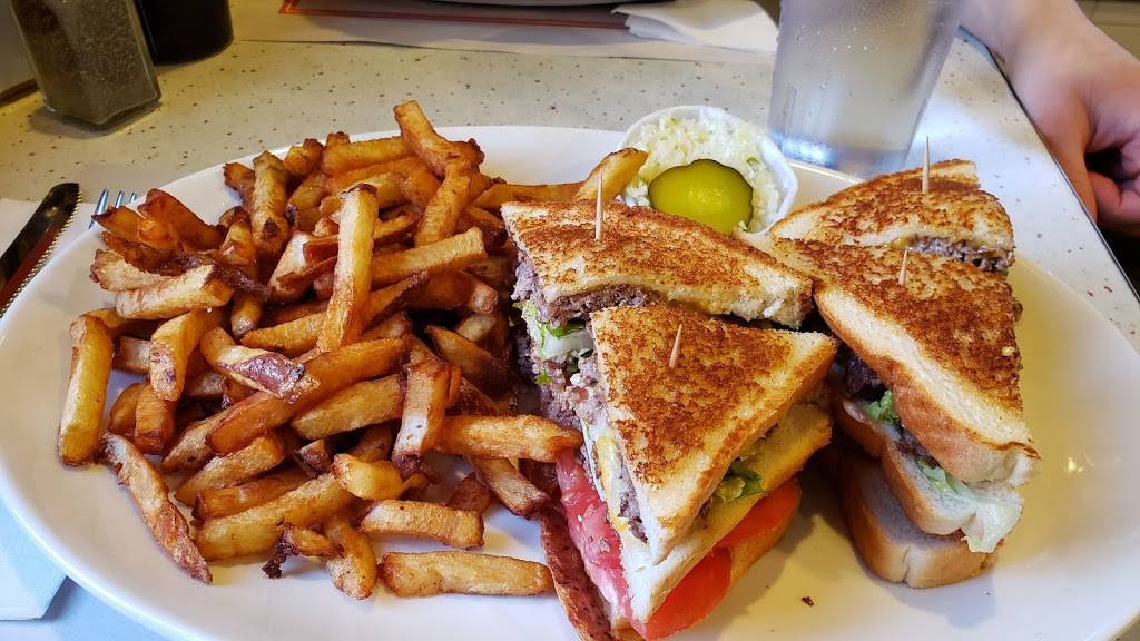 Restaurant Paulo & Suzanne | restaurant | 5501 Boul Gouin O, Montréal, QC H4J 1C8, Canada | 5143365561 OR +1 514-336-5561