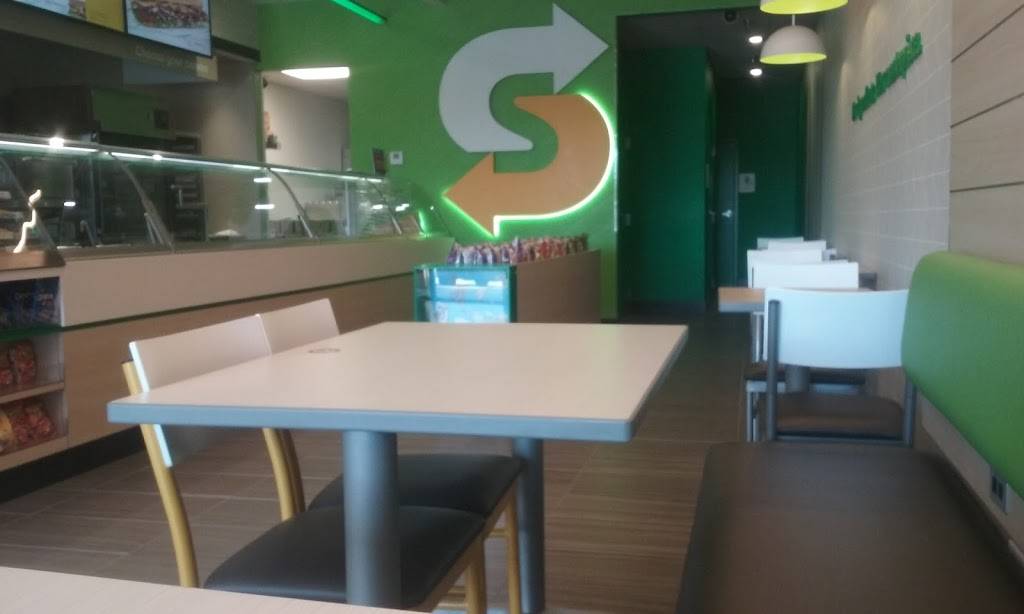 Subway | restaurant | Cornerstone Place, 3501 Old Greenwood Rd Suite 20, Fort Smith, AR 72903, USA | 4796488688 OR +1 479-648-8688