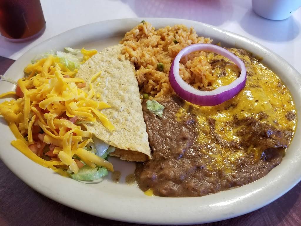 El Puerto | restaurant | 2700 NE 28th St, Fort Worth, TX 76111, USA | 8178340257 OR +1 817-834-0257