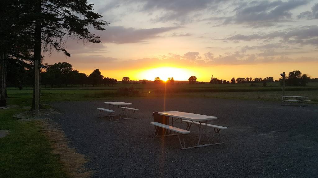 Cave Inn | restaurant | 1234 US-12, Roberts, WI 54023, USA | 7157493892 OR +1 715-749-3892