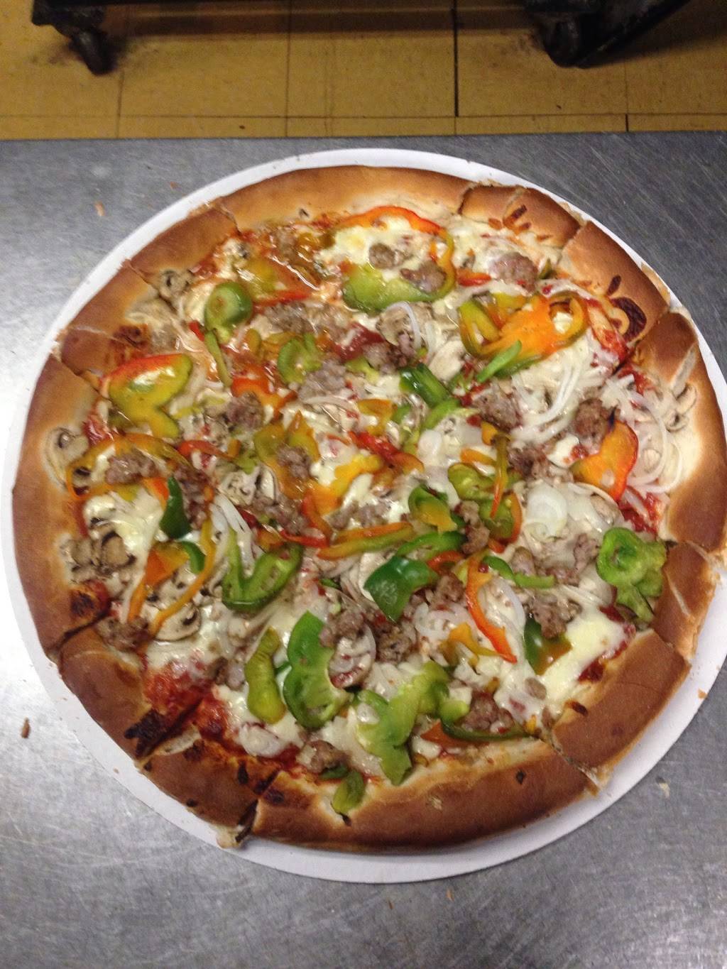 Nicholas Pizza House | restaurant | 88 Water St, Torrington, CT 06790, USA | 8604895990 OR +1 860-489-5990