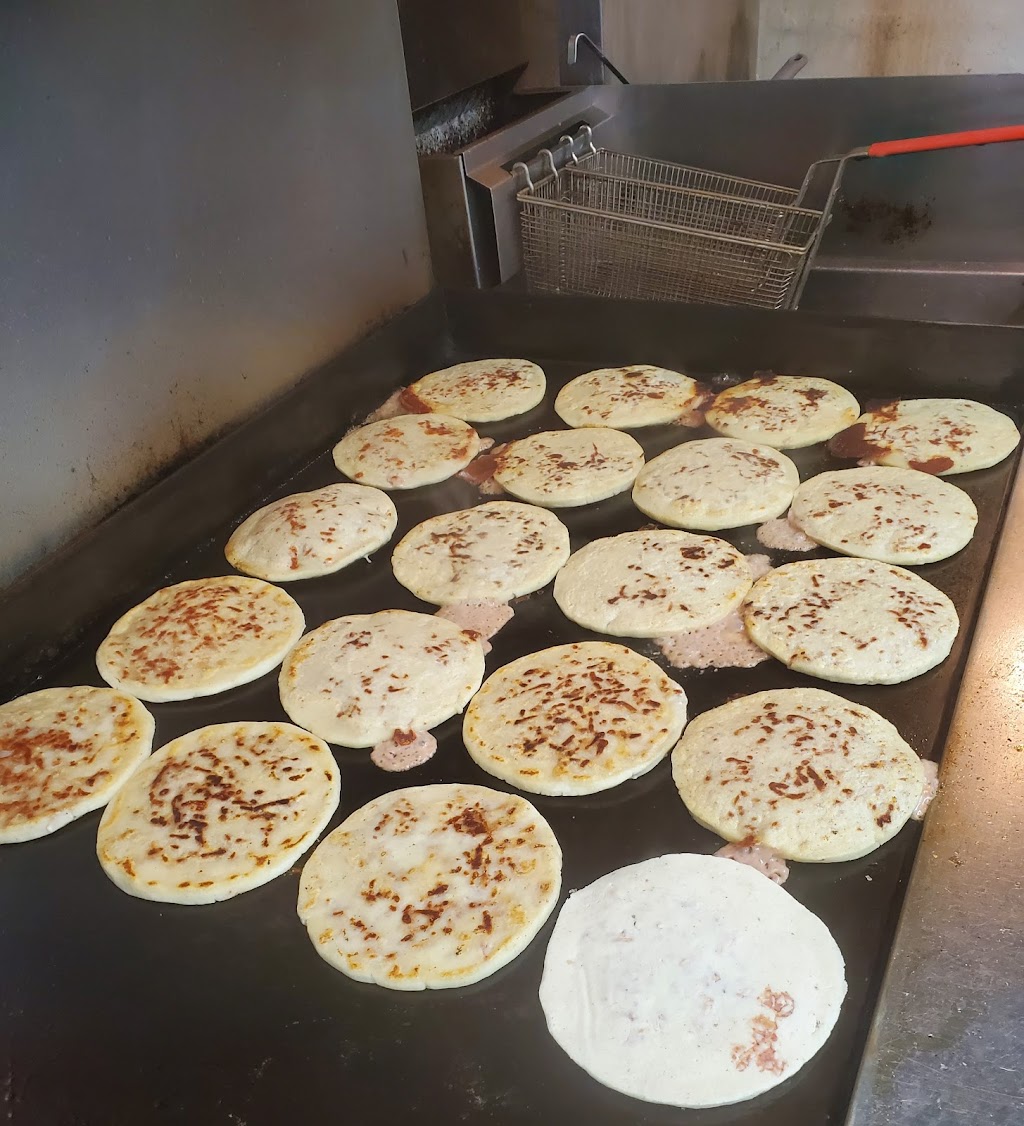 Pupusas La Salvadoreña | restaurant | 304 Havana St, Aurora, CO 80010, USA | 7203612980 OR +1 720-361-2980