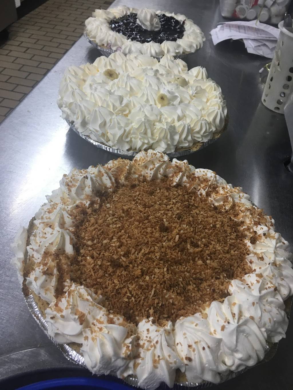 City star family diner | restaurant | 10332 NW US Hwy 441, Leesburg, FL 34788, USA | 3524604530 OR +1 352-460-4530