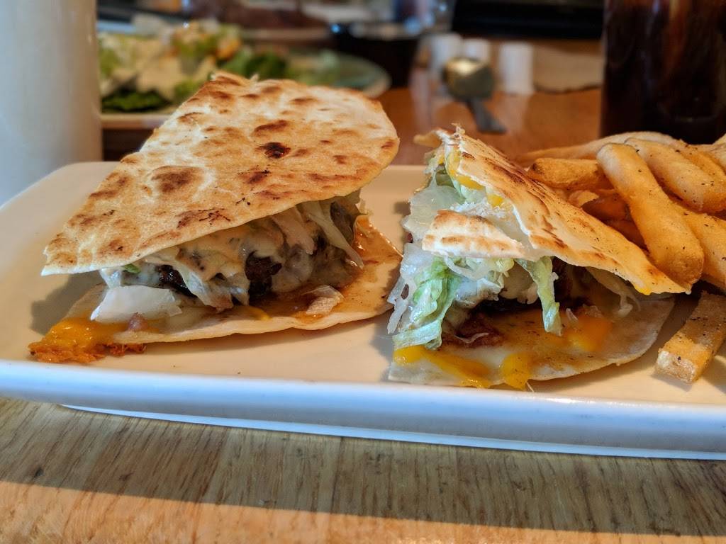 Applebees Grill + Bar | restaurant | 11900 Iron Bridge Plaza, Chester, VA 23831, USA | 8047784722 OR +1 804-778-4722