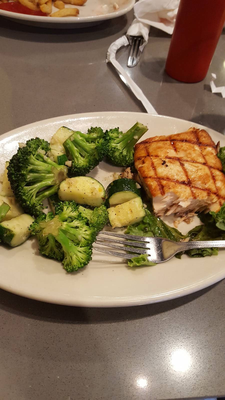 Norms Place | restaurant | 356 Hartz Ave, Danville, CA 94526, USA | 9255526676 OR +1 925-552-6676