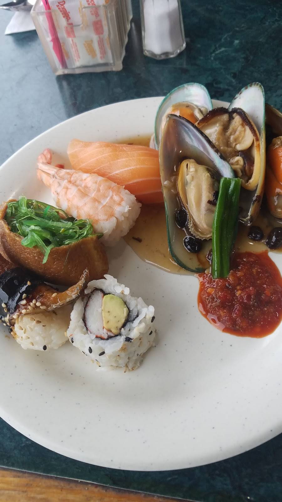 Empire Buffet | restaurant | 16149 Cross Bay Blvd, Howard Beach, NY 11414, USA | 7183232888 OR +1 718-323-2888