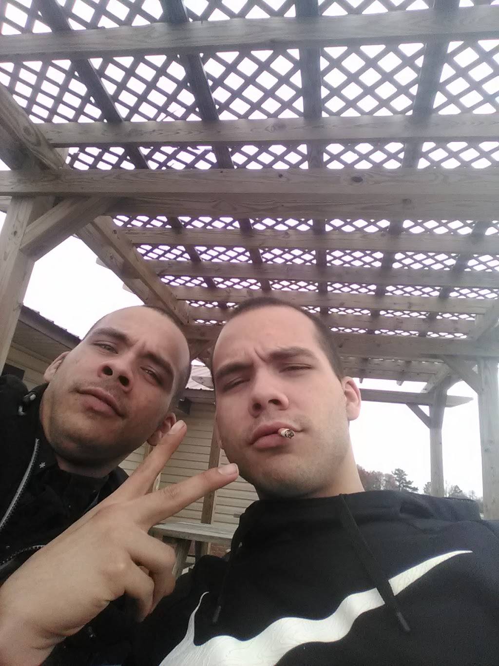 Southern Style Barbecue | restaurant | 338 Martin Luther King Jr Blvd, Clinton, NC 28328, USA | 9105926212 OR +1 910-592-6212