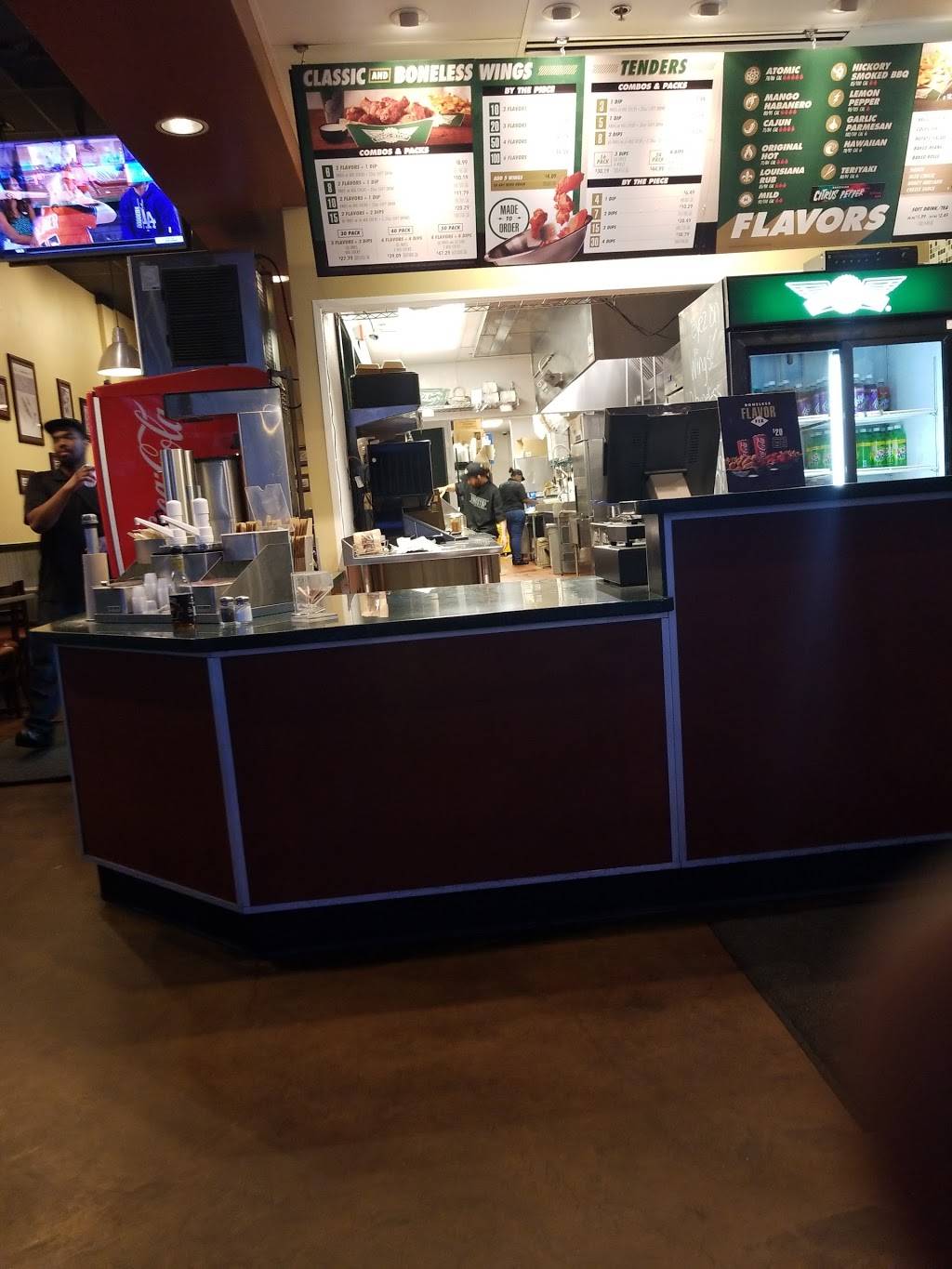 Wingstop | restaurant | 22511 Gratiot Ave, Eastpointe, MI 48021, USA | 5864989464 OR +1 586-498-9464