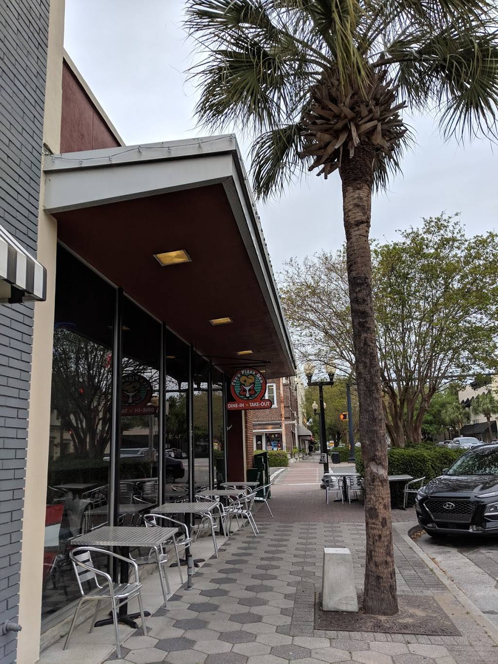 Foxs Pizza Den | restaurant | 1435 Newcastle St, Brunswick, GA 31520, USA | 9122654490 OR +1 912-265-4490