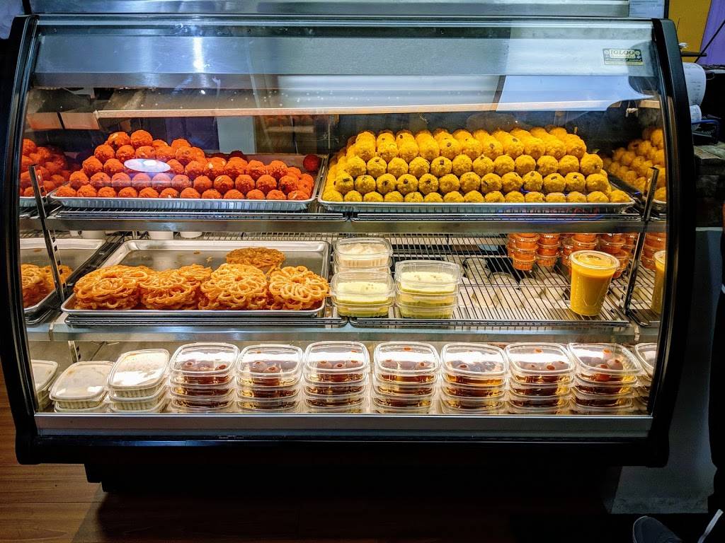 Calicut Kitchen | restaurant | 1071 Danforth Rd Unit 5, Scarborough, ON M1J 1E4, Canada | 6473521141 OR +1 647-352-1141