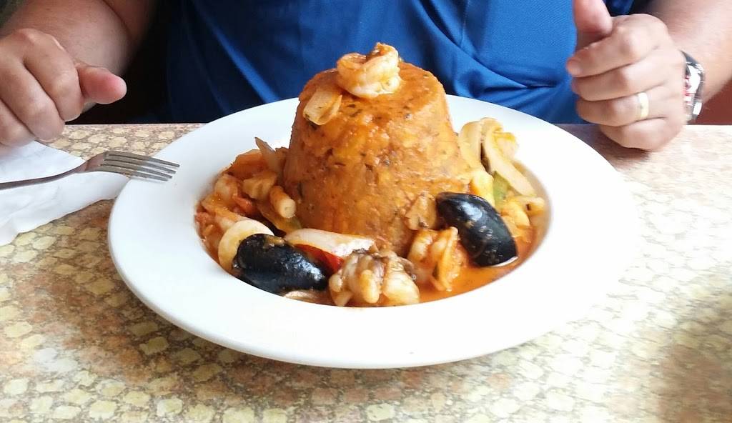 Guavate | restaurant | 422 S Alafaya Trail #20, Orlando, FL 32828, USA | 4072814700 OR +1 407-281-4700