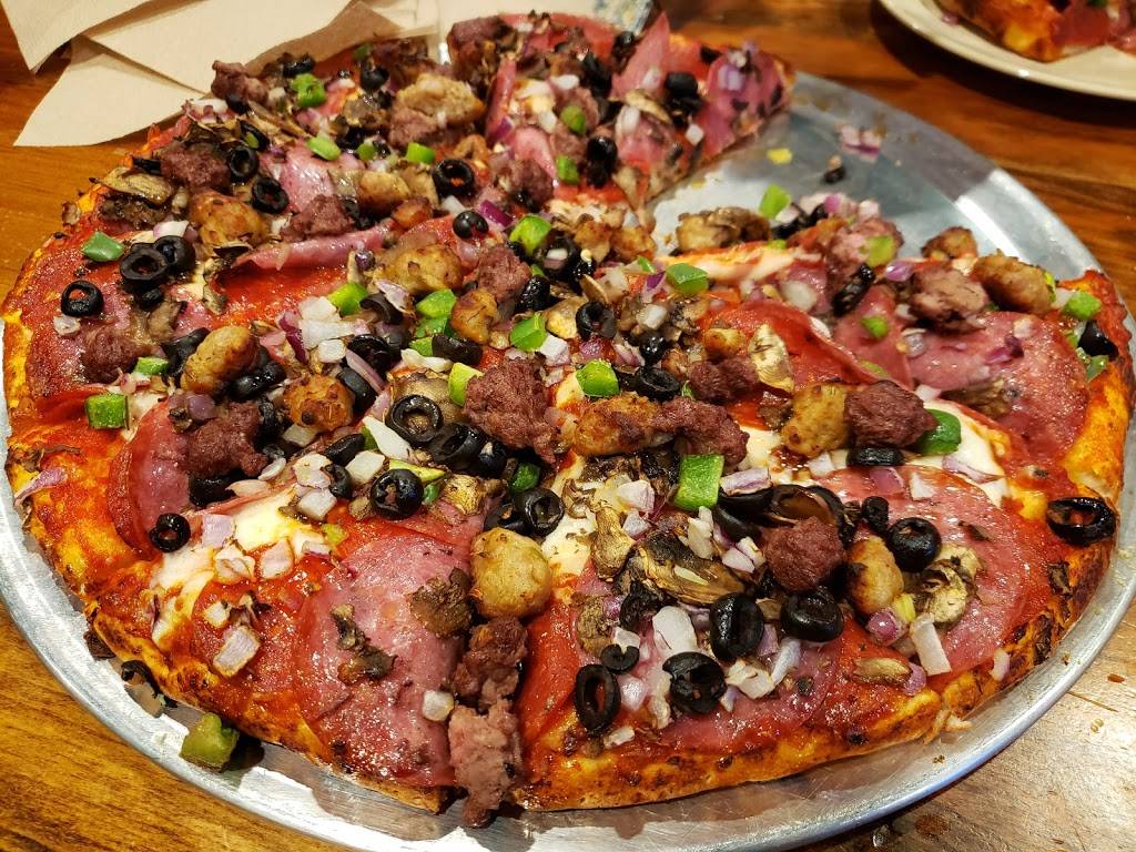 Tandoori Pizza | restaurant | 1920 W 11th St, Tracy, CA 95376, USA | 2098345560 OR +1 209-834-5560