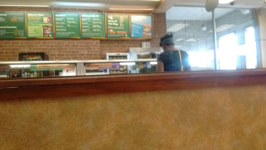 Subway | restaurant | 4921 Vine St, St Bernard, OH 45217, USA | 5132425822 OR +1 513-242-5822