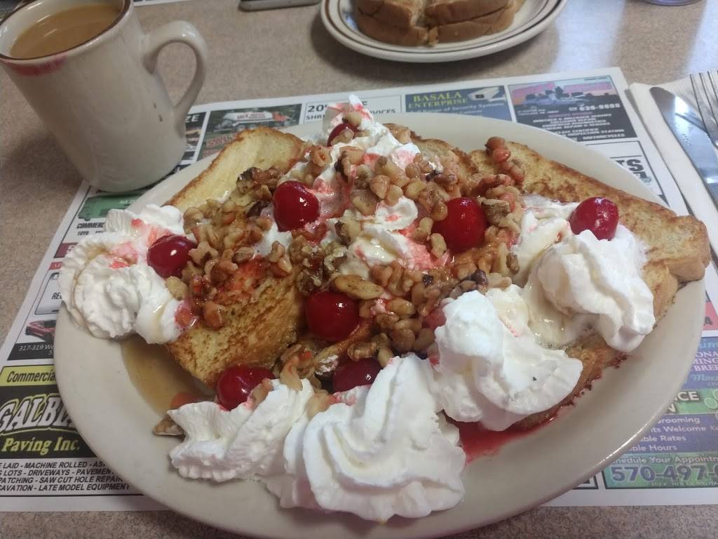 Freeland Diner | restaurant | 1505 South St, Freeland, PA 18224, USA | 5706361708 OR +1 570-636-1708