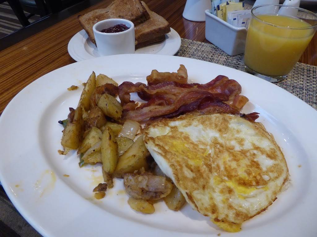 Sprigs | restaurant | 2050 Gateway Pl, San Jose, CA 95110, USA | 4084534000 OR +1 408-453-4000