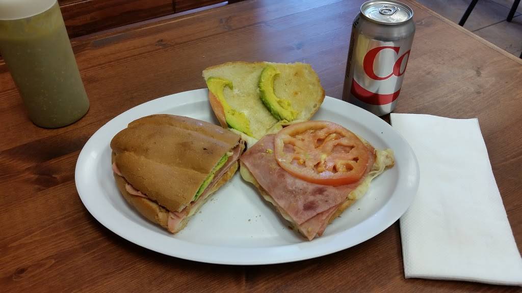 Los Tacos Nacos | restaurant | 14400 Ambaum Blvd SW, Seattle, WA 98166, USA | 2064534534 OR +1 206-453-4534