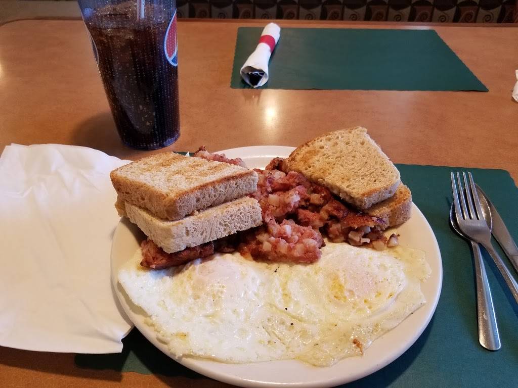 Smileys Old Time Diner | restaurant | 235 W North Lake St, Hancock, WI 54943, USA | 7152493663 OR +1 715-249-3663