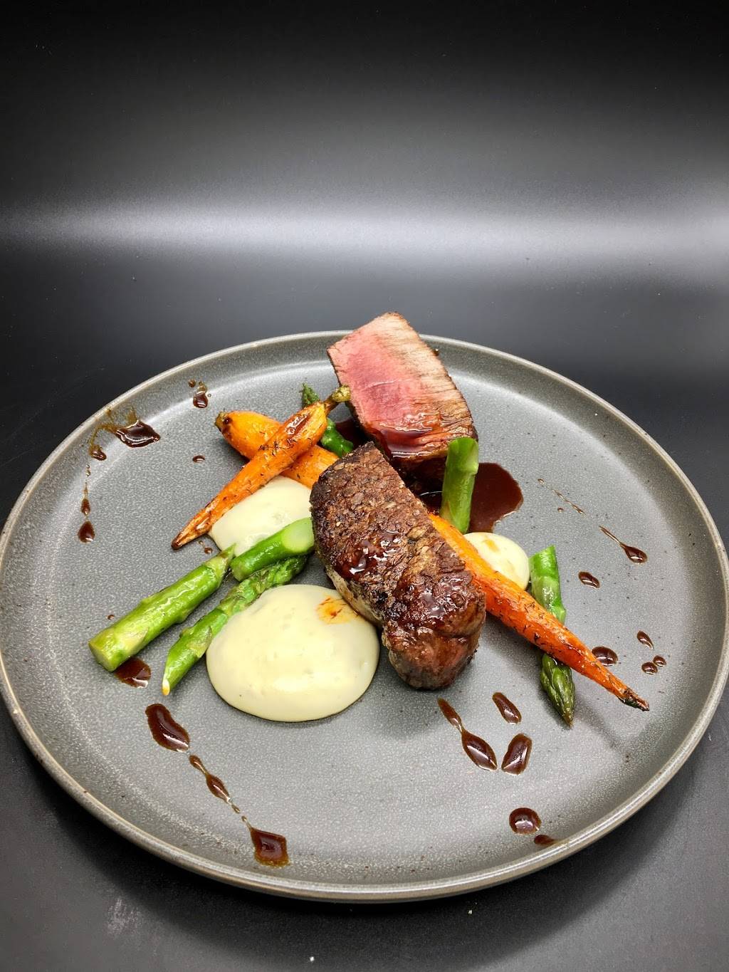 Vera Maes Bistro | restaurant | 207-209 S Walnut St, Muncie, IN 47305, USA | 7657474941 OR +1 765-747-4941