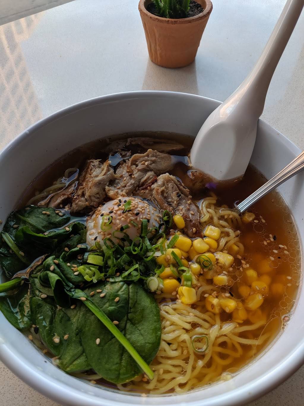 Naked Bowl | restaurant | 110 16th St Mall #110, Denver, CO 80202, USA | 3038252695 OR +1 303-825-2695