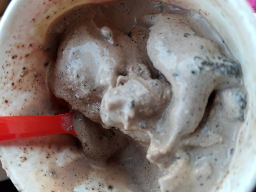 Dairy Queen | restaurant | 707 W Rollins Rd, Round Lake Beach, IL 60073, USA | 8475460550 OR +1 847-546-0550