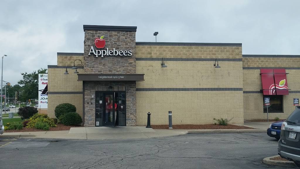 Applebees Grill + Bar | restaurant | 2521 S Green Bay Rd, Racine, WI 53406, USA | 2625540905 OR +1 262-554-0905