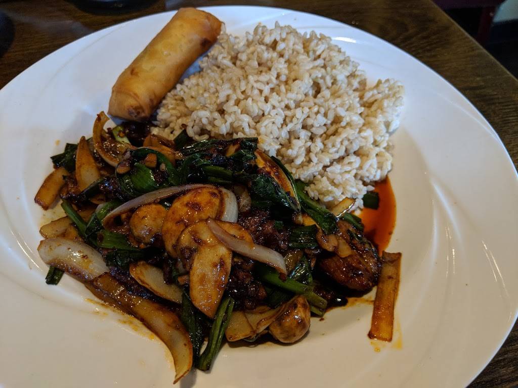 Ming Fu Chinese & Sushi - Matthews | restaurant | 115 W John St, Matthews, NC 28105, USA | 7048446181 OR +1 704-844-6181