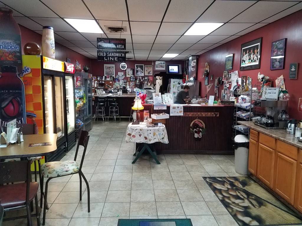 Lous Subs & Deli | restaurant | 2031, 421 E Main St, Bound Brook, NJ 08805, USA | 7323568655 OR +1 732-356-8655