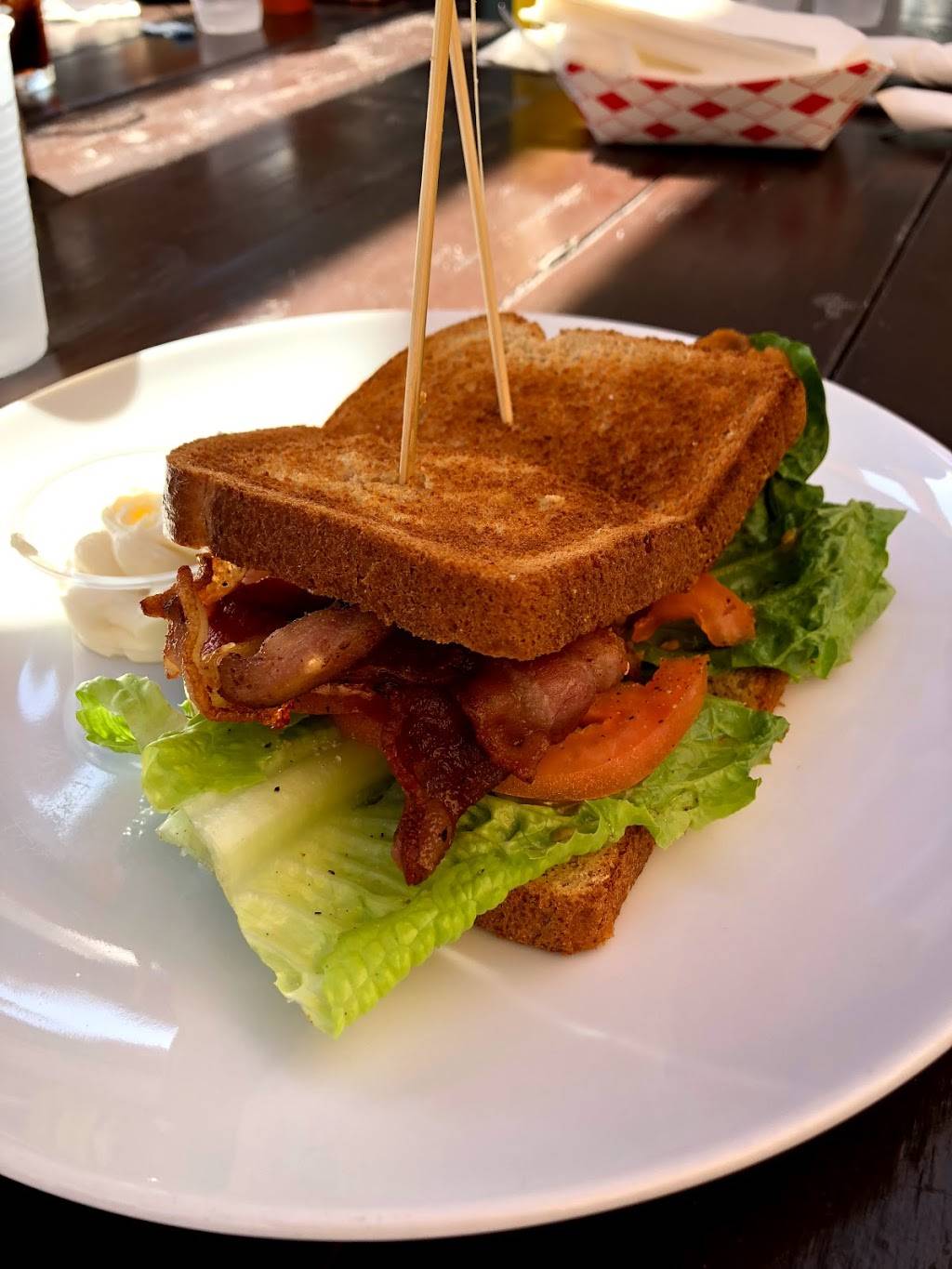 The Lake House | restaurant | 6331 Woodley Ave, Van Nuys, CA 91406, USA | 8187786530 OR +1 818-778-6530