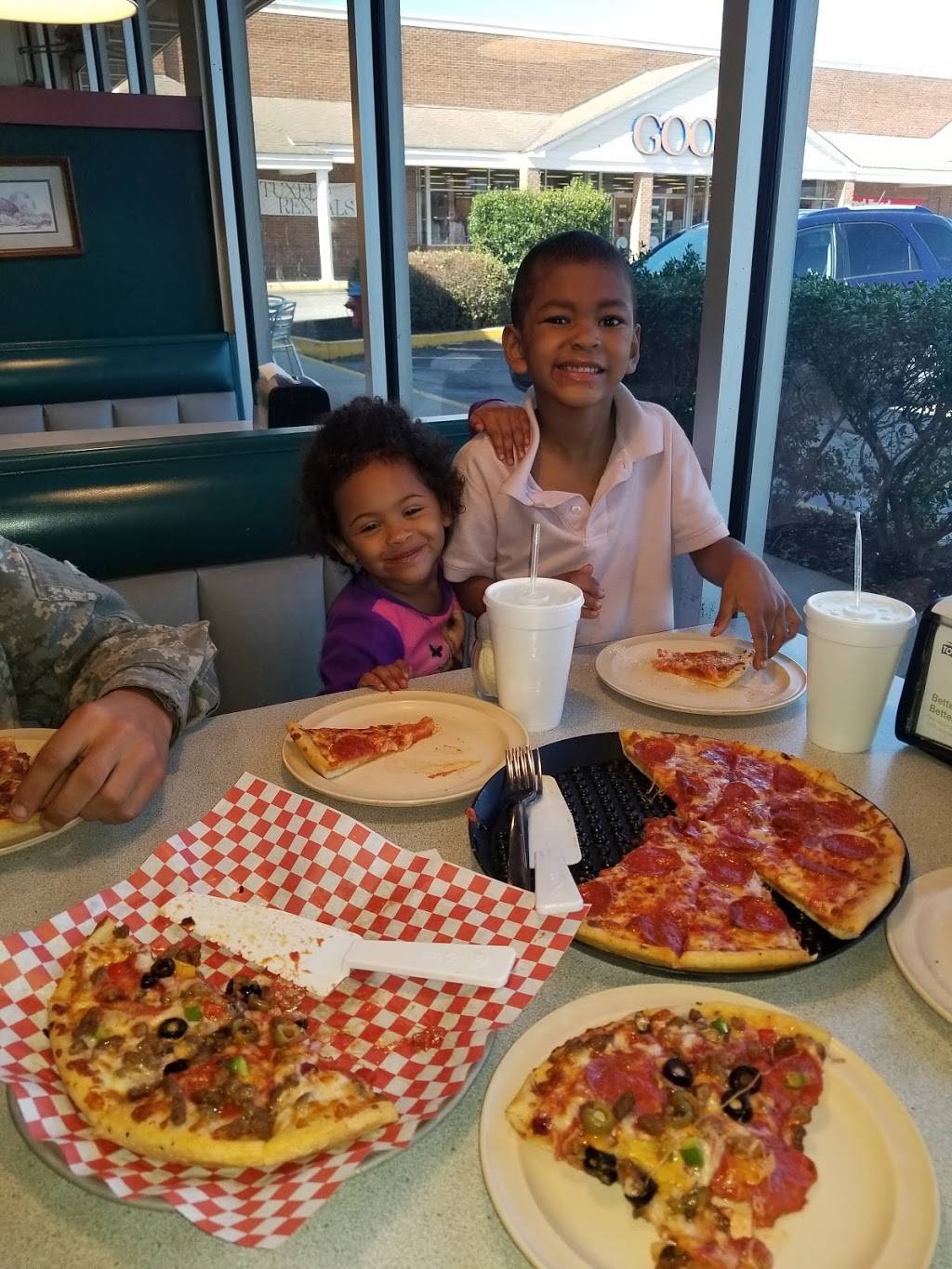 M V Pizza | restaurant | 15 Pelzer Ave, Williamston, SC 29697, USA | 8648475788 OR +1 864-847-5788