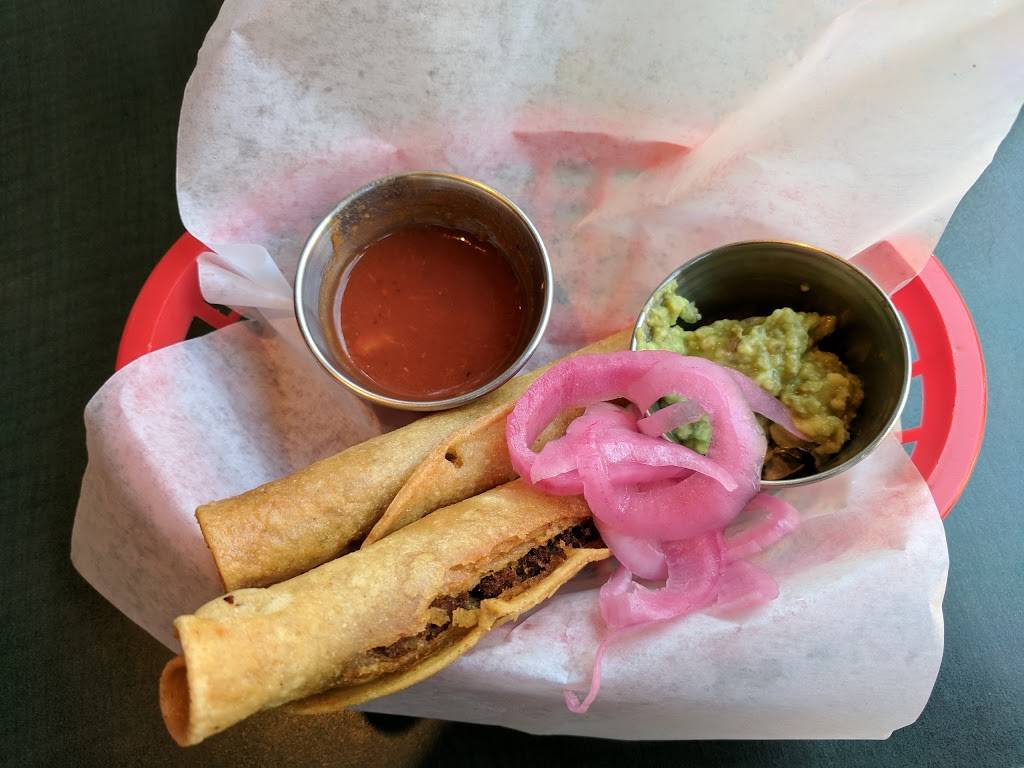 Restaurant El Chalateco | restaurant | 520 Rue Beaubien E, Montréal, QC H2S 2S5, Canada | 5142725585 OR +1 514-272-5585