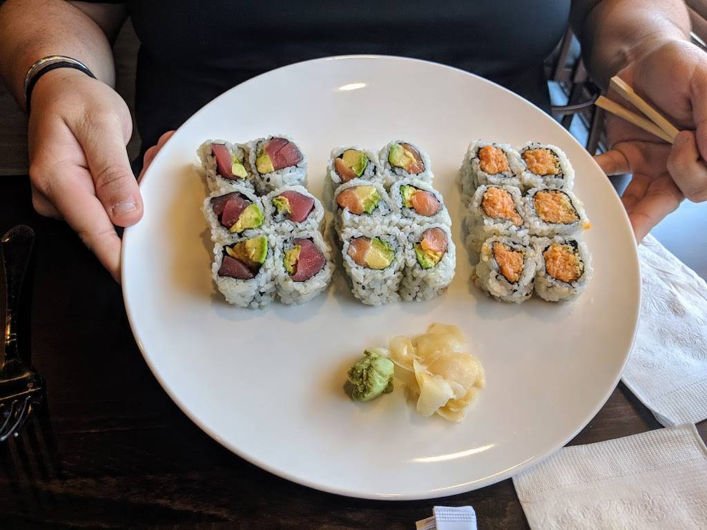 Enoki Sushi | restaurant | 100 N Wolfe Nursery Rd Ste198, Stephenville, TX 76401, USA | 2549772887 OR +1 254-977-2887