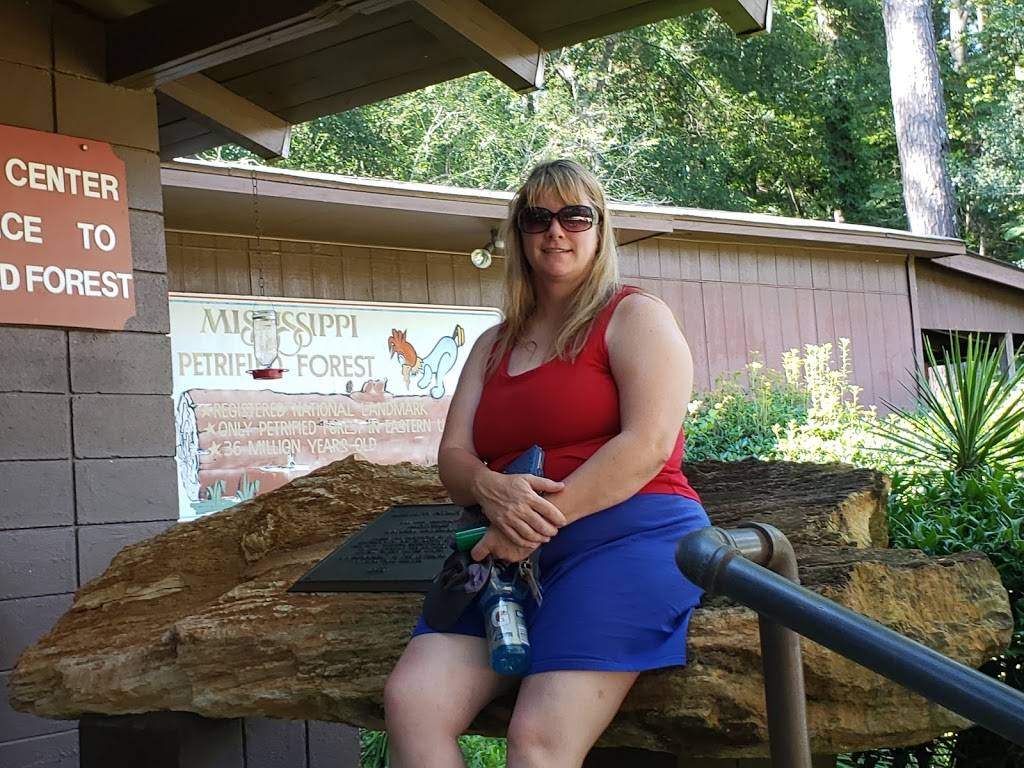 Dairy Kream | restaurant | 796 E Main St, Tupelo, MS 38804, USA | 6628427838 OR +1 662-842-7838