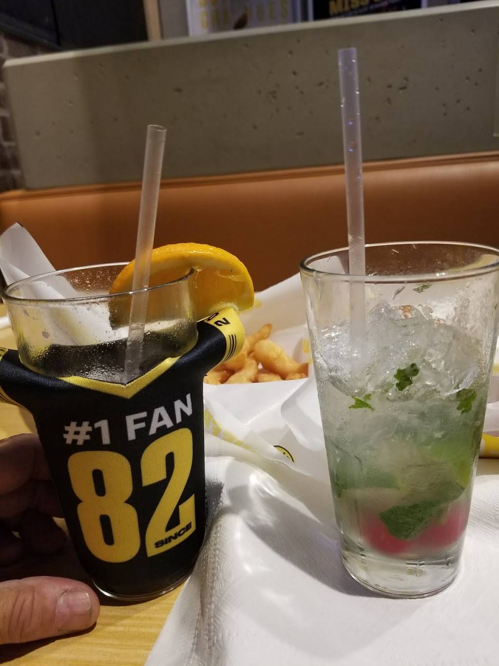 Buffalo Wild Wings | meal takeaway | 795 East Betteravia Rd, Santa Maria, CA 93454, USA | 8053540464 OR +1 805-354-0464